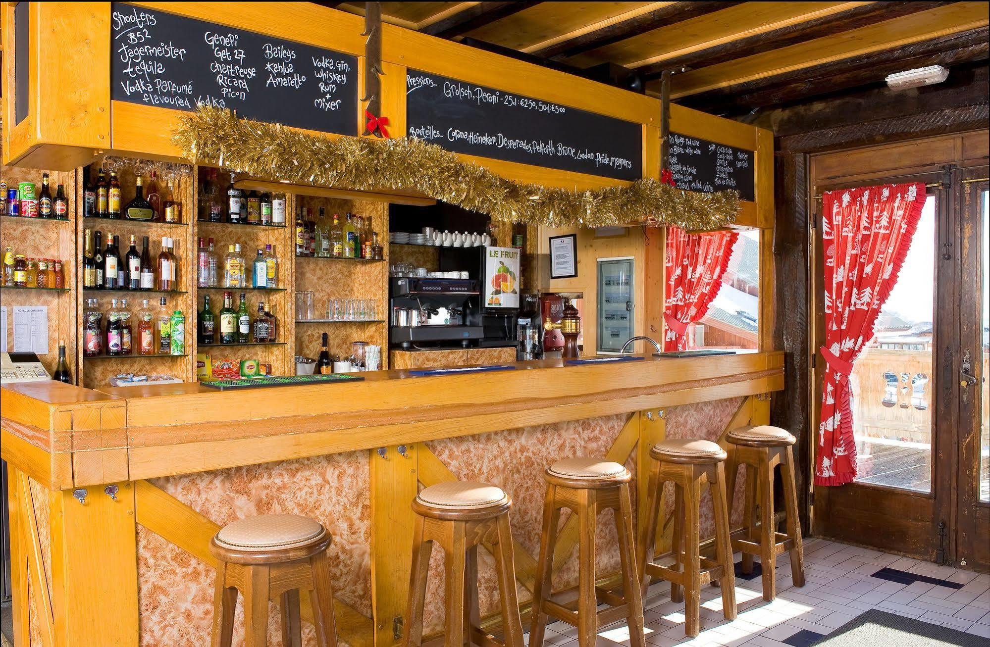Madame Vacances Hotel Le Christina Alpe d'Huez Exterior foto